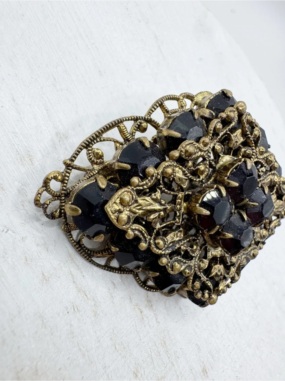 Antiqued gold tone filigree Czech style glass brooch pin